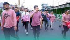 Bupati Jember, Muhammad Fawait (tengah), saat mengikuti kegiatan Tajemtra (Tanggul-Jember Tradisional) (Foto: Istimewa). 