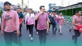 Bupati Jember, Muhammad Fawait (tengah), saat mengikuti kegiatan Tajemtra (Tanggul-Jember Tradisional) (Foto: Istimewa). 