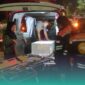 Sejumlah relawan Gus Fawait, saat membantu prosesi pemakaman jenazah PMI asal Kecamatan Arjasa, Jember (Foto: Istimewa). 