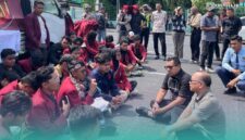 BEM PTMAI Zona V Jawa Timur–Bali saat mendatangi Gedung DPRD Provinsi Jawa Timur (Foto: Humas BEM PTMAI). 
