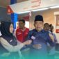 Bupati Jember, Muhammad Fawait, saat meninjau salah satu antrean BBM di SPBU (Foto: Sigit/Frensia). 