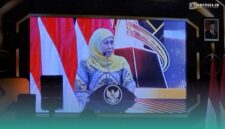 Gubernur Jawa Timur, Khofifah Indar Parawansa, saat sambutan acara Hari Ulang Tahun (HUT) Ketik.com ke-4, di Mercure Surabaya Grand Mirama Hotel, pada Rabu (9/9/2026). (Foto: Fadli/Frensia). 