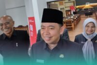 Bupati Kabupaten Jember, Muhammad Fawait (tengah) (Foto: Fadli/Frensia). 