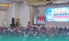 Temui Massa Aksi Pasar Tanjung, Bupati Jember Gus Fawait Ajak Dialog Lesehan di Pendopo