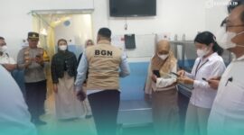 Satuan Tugas (Satgas) Makan Bergizi Gratis (MBG) Kecamatan Gumukmas, saat mendatangi Satuan Pelayanan Pemenuhan Gizi (SPPG) Gumukmas 02 di Dusun Jatiagung, Desa/Kecamatan Gumukmas, Jember. (Foto: Istimewa). 