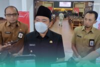 Bupati Jember, Muhammad Fawait (tengah) (Foto: Fadli/Frensia). 