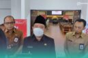 Bupati Kabupaten Jember, Muhammad Fawait (tengah). (Foto: Fadli/Frensia). 
