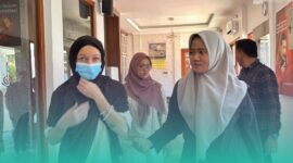 Gambar Kasus 2 WNA Rusia Pemakai Ganja di Pantai Plengkung Banyuwangi Dilimpahkan ke Kejaksaan (Sumber: Istimewa)