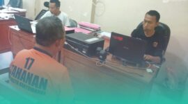 Gambar Pulang Kerja, Pria di Kabat Banyuwangi Dibacok Golok hingga Luka di Dagu (Sumber: istimewa)