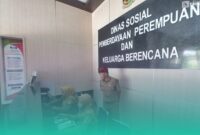 Gambar Terlibat Judi Online, Bansos 206 Warga di Kecamatan Genteng Dicabut (Sumber: Istimewa)