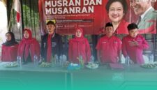 Gambar 6.153 Pengurus Ranting dan Anak Ranting PDI Perjuangan Banyuwangi Dilantik(Sumber: Istimewa)