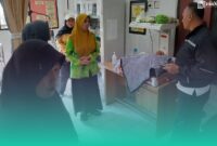 Gambar Bayi Laki-laki Terbungkus Handuk Ditemukan di Depan Rumah Warga Kalibaru Banyuwangi. Bayi Laki-laki Terbungkus Handuk Ditemukan di Depan  (Sumber: Istimewa)