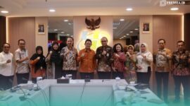 Kepala Dinas Sosial Kabupaten Jember, Lingga Diputra, saat melakukan kunjungan ke Badan Pusat Statistik (BPS) Pusat. (Foto: Istimewa). 