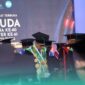 Pimpinan senat Universitas Islam Negeri Kiai Haji Achmad Siddiq (UIN KHAS) Jember saat memimpin acara Wisuda Program Sarjana ke-80 dan Program Magister ke-61, di Gedung Kuliah Terpadu (GKT), pada Selasa (13/10/202) (Foto: Humas UIN KHAS Jember). 