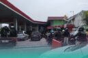 Salah satu Stasiun Pengisian Bahan Bakar Minyak (BBM) di Jl. Ahmad Yani, Jember kota. (Foto: Fadli/Frensia). 
