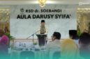 Bupati Jember, Muhammad Fawait, saat sambutan dalam agenda Bakti Sosial Kesehatan di Aula Darusy Syifa, RSD dr. Soebandi, Jember.(Foto: Fadli/Frensia). 