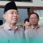 (Tengah memakai peci hitam) Bupati Jember, Muhammad Fawait, saat setelah menggelar acara Bakti Sosial Kesehatan di RSD dr. Soebandi Jember. (Foto: Fadli/Frensia). 
