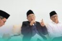 Calon Rektor Universitas Islam Negeri Kiai Haji Achmad Siddiq (UIN KHAS) Jember, Prof. Dr. Moch. Chotib, A.Ag., M.M. (tengah) (Foto: Humas UIN KHAS Jember). 
