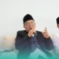 Calon Rektor Universitas Islam Negeri Kiai Haji Achmad Siddiq (UIN KHAS) Jember, Prof. Dr. Moch. Chotib, A.Ag., M.M. (tengah) (Foto: Humas UIN KHAS Jember). 