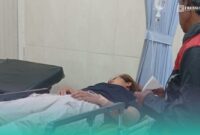 Kondisi Sitti Sulaiha (38), saat dirawat di Puskesmas setempat. ( Foto: Istimewa). 