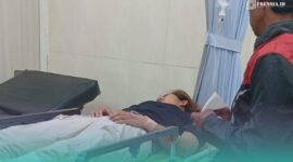 Kondisi Sitti Sulaiha (38), saat dirawat di Puskesmas setempat. ( Foto: Istimewa). 