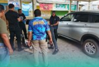 Pihak kepolisian saat olah TKP di lokasi pencurian. (Foto: Istimewa). 