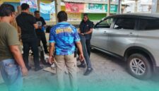 Pihak kepolisian saat olah TKP di lokasi pencurian. (Foto: Istimewa). 