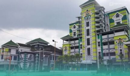 Gedung Fakultas Tarbiyah dan Ilmu Keguruan (FTIK) UIN Kiai Haji Achmad Siddiq (KHAS) Jember. (Foto: Istimewa).